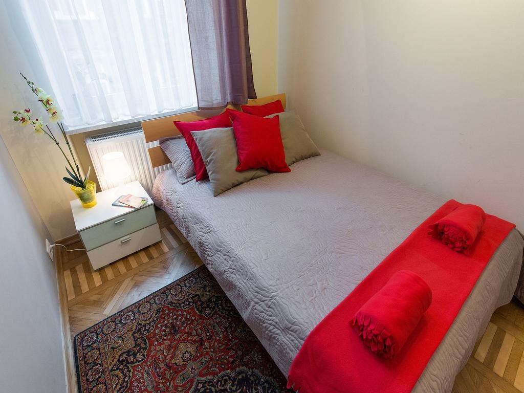 5 Bedroom Family Apartment Krakau Kamer foto